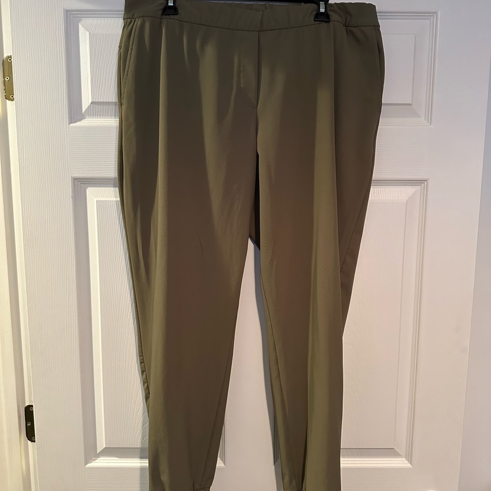 Women’s Nike Golf Performance Joggers - Olive Green - XL